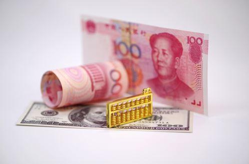 泰国国家反腐败委员会将对佩通坦争议通话展开调查